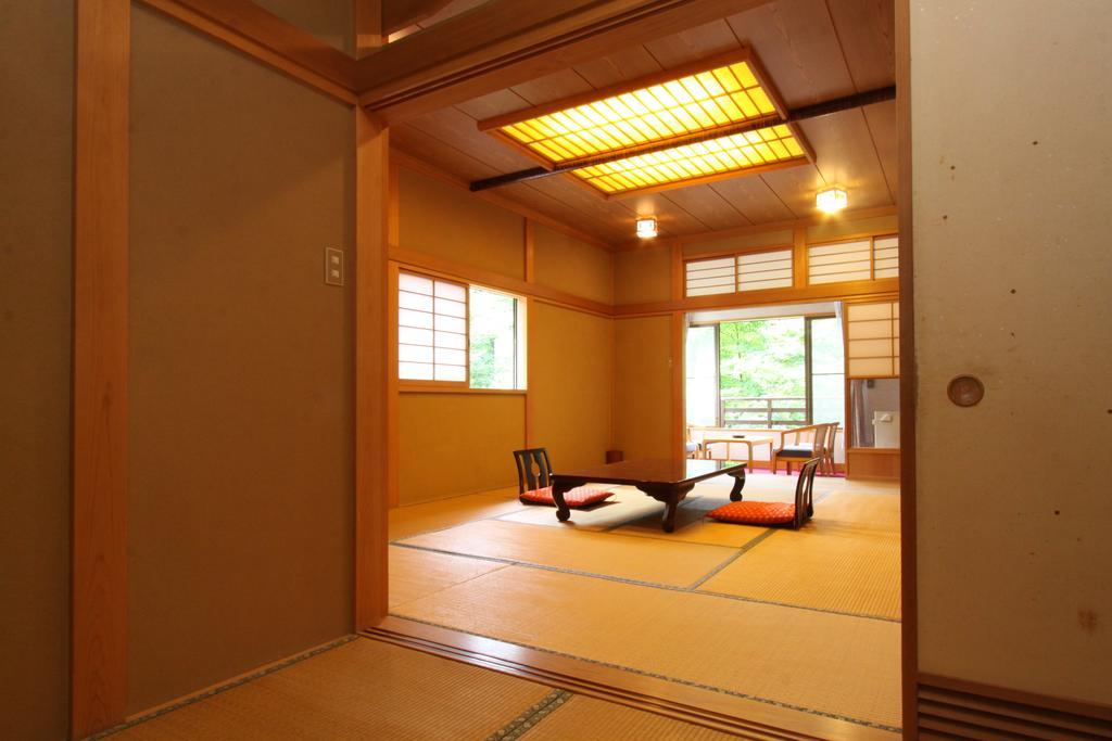 Hotel Yanagiya à Chichibu Extérieur photo